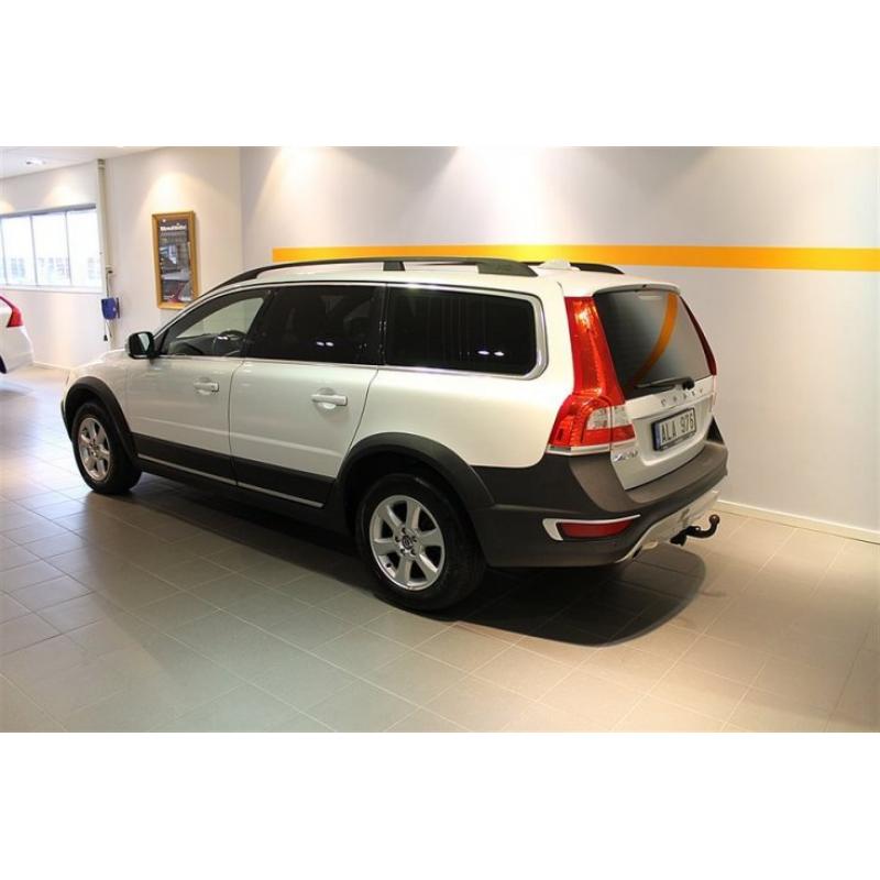 Volvo XC70 II D4 AWD Momentum Business E -14