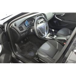 Volvo V40 D2 114HK Momentum Skattefri -15