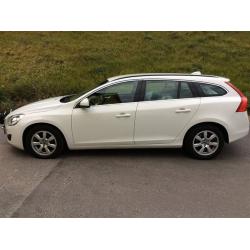 Volvo V60 D2 MOMENTUM -13